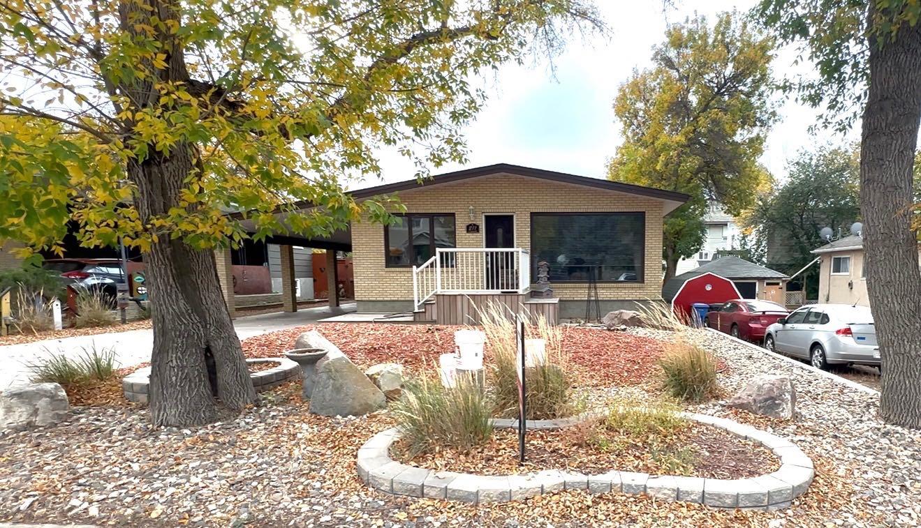 3 Street Ne Unit 211, Medicine Hat, AB T1A 5M4