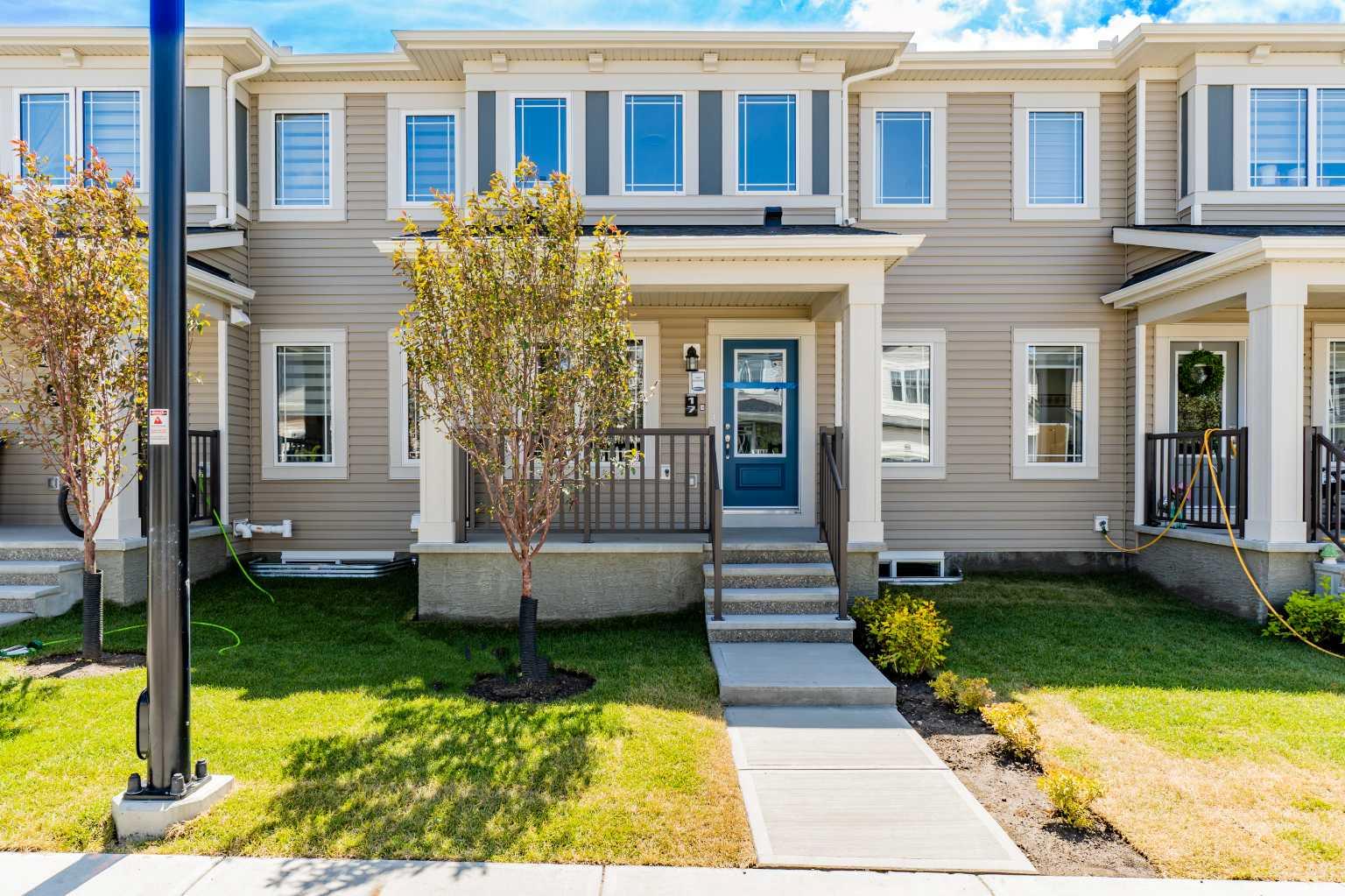 17 Southwinds Link SW, Airdrie, AB T4B 5L5