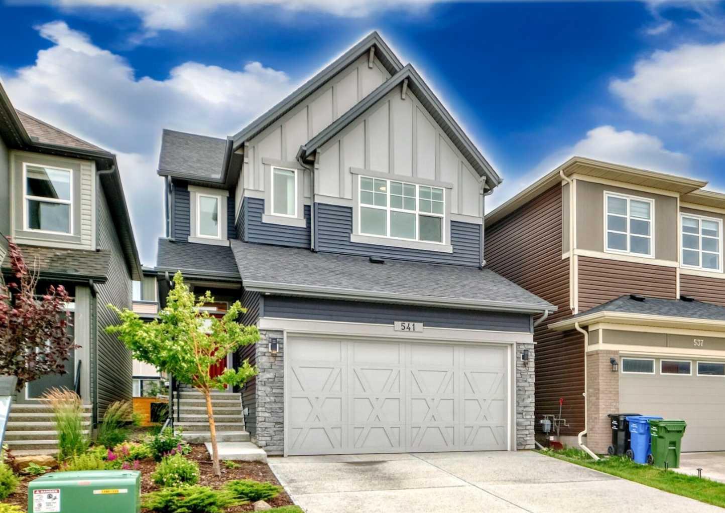 541 Savanna Dr NE, Calgary, AB T3J 2J8