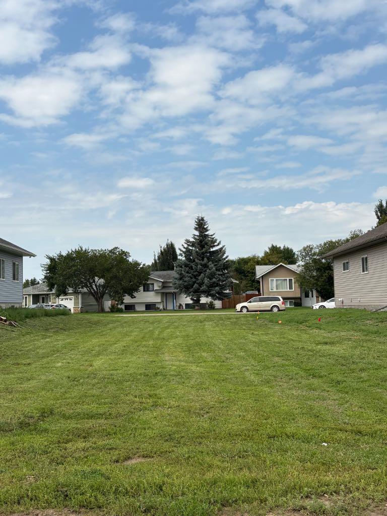117 Upland Blvd W, Brooks, AB T1R 1C5