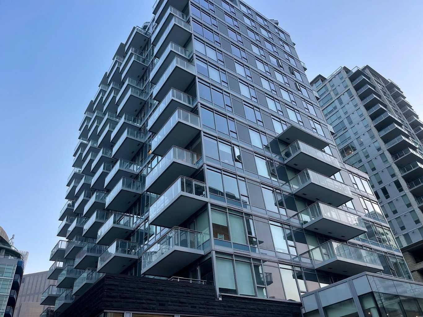 108 Waterfront Court Sw Unit 703, Calgary, AB T2P 1K7