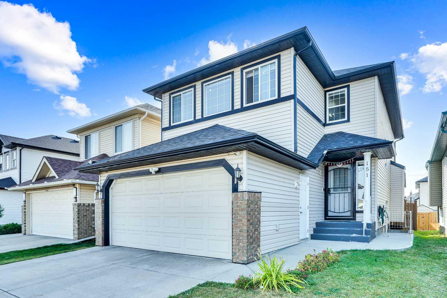 151 Saddlehorn Close NE, Calgary, AB T3J 5C6