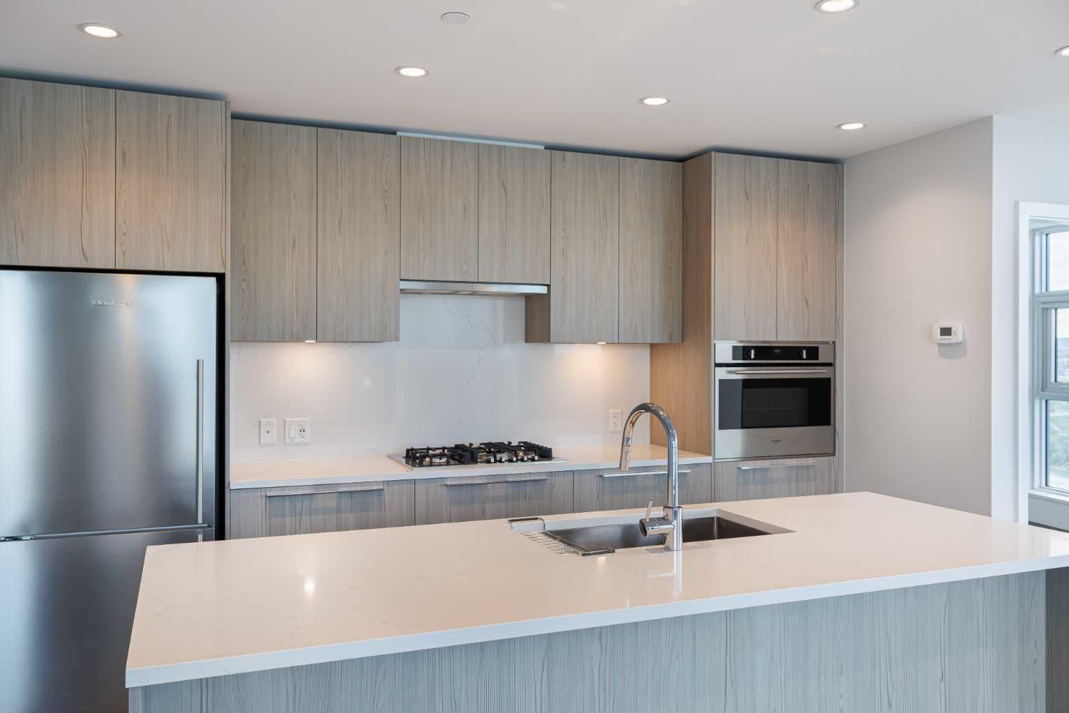 3 Street Se Unit 530, Calgary, AB T2G 2L8