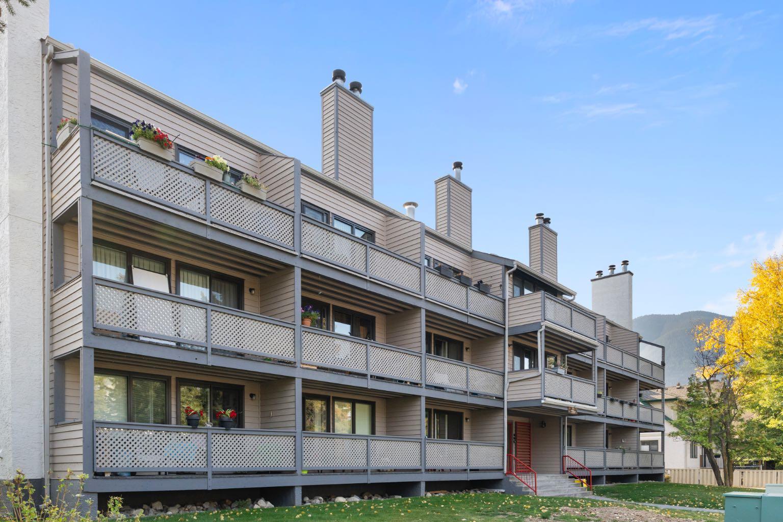 414 Squirrel Street Unit 202, Banff, AB T1L 1E6