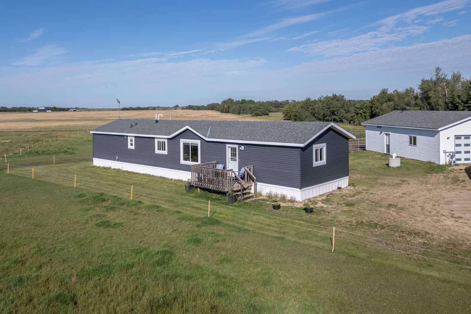 48040 Range 212 Rd, Rural Camrose County, AB T0B 0G0