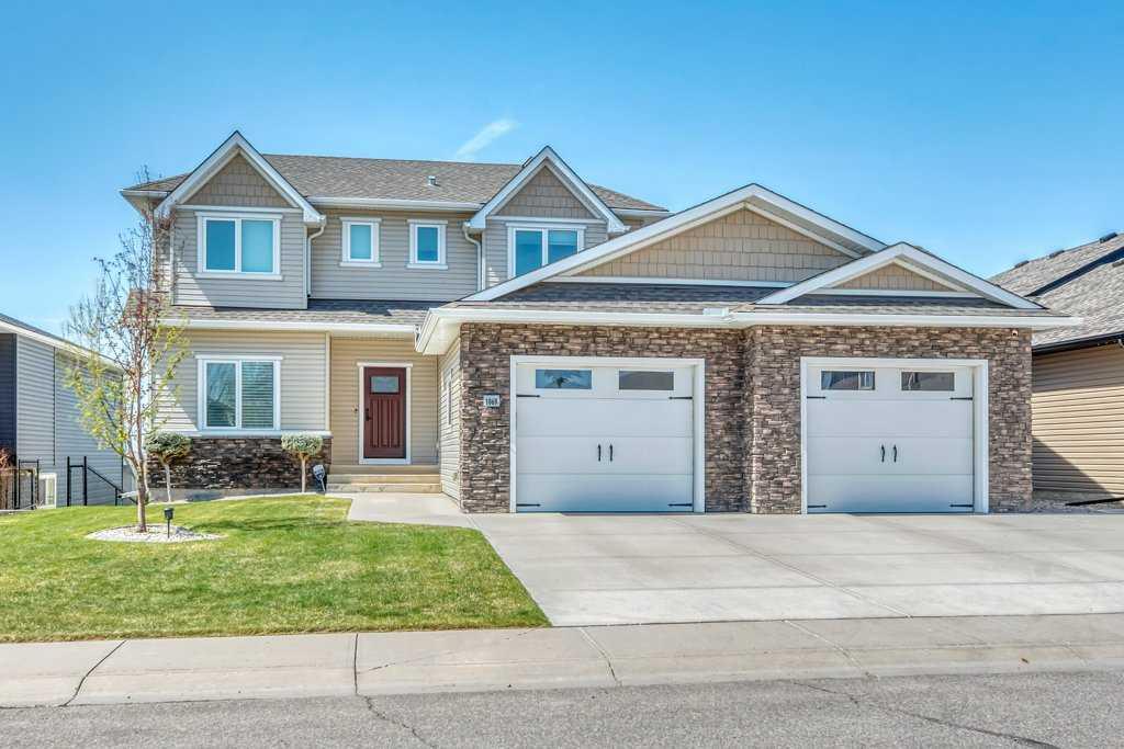 1069 Hillcrest Manor Ests, Strathmore, AB T1P 0B9