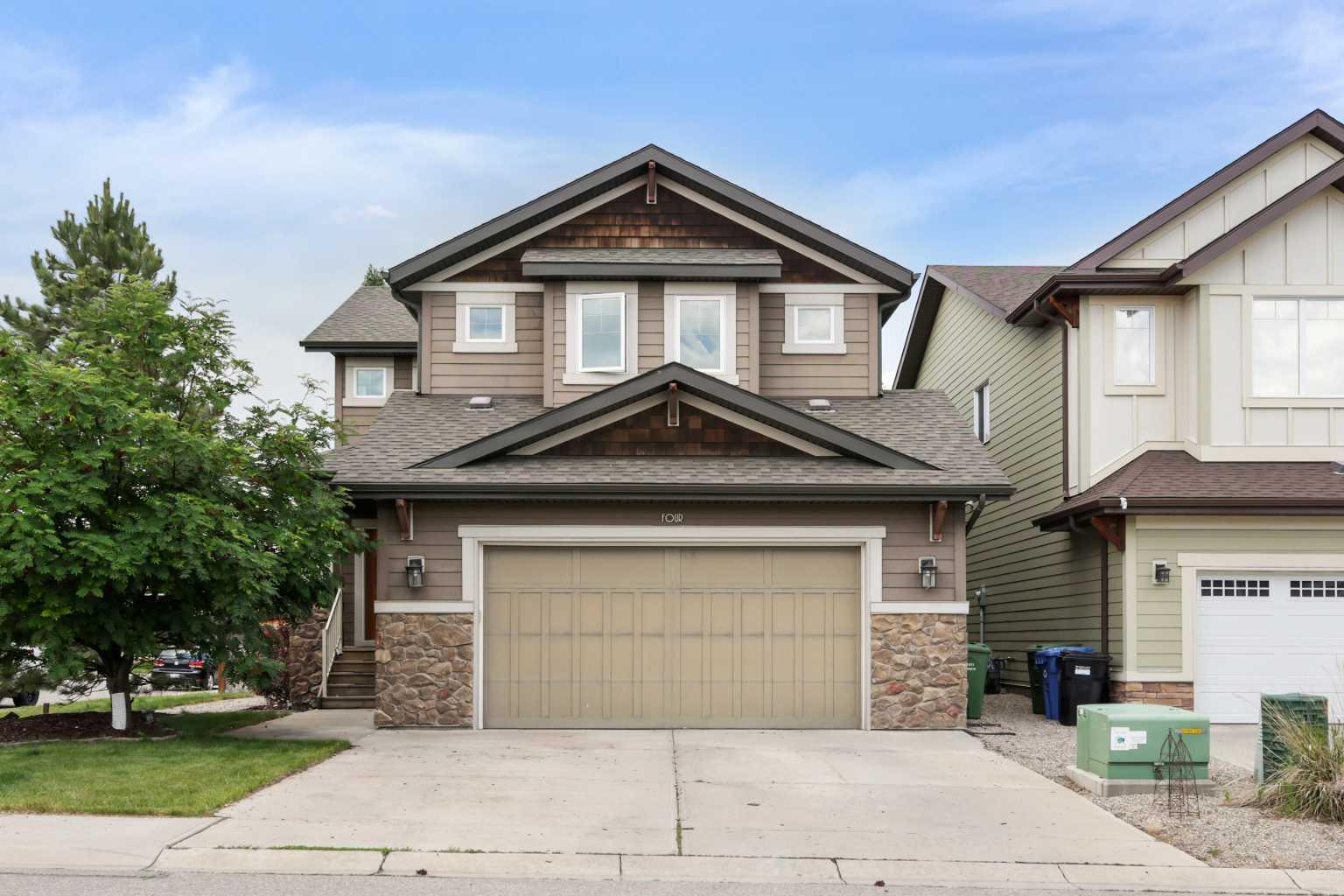 4 Auburn Sound Ct SE, Calgary, AB T3M 0G5