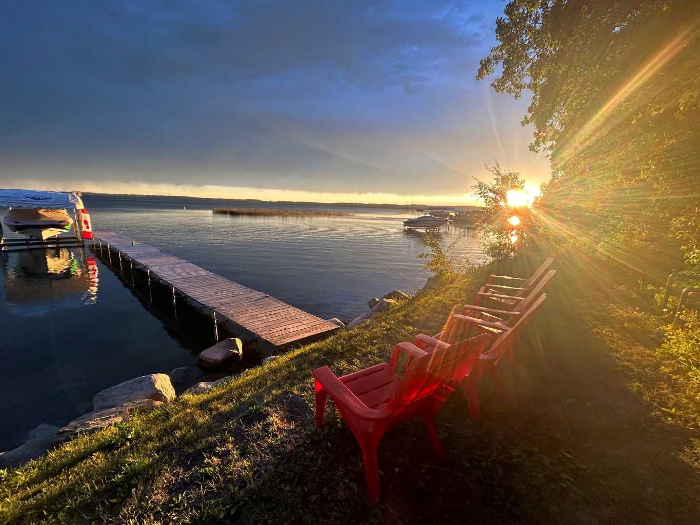 , Sunbreaker Cove, AB T0C 0J0