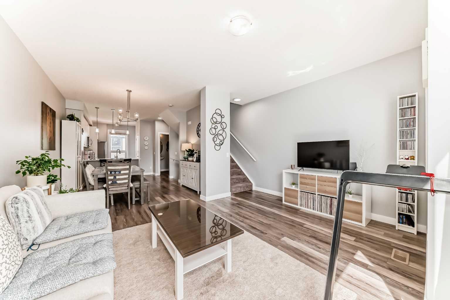 11 Evanscrest Mews Nw Unit 106, Calgary, AB T3P 0Y1