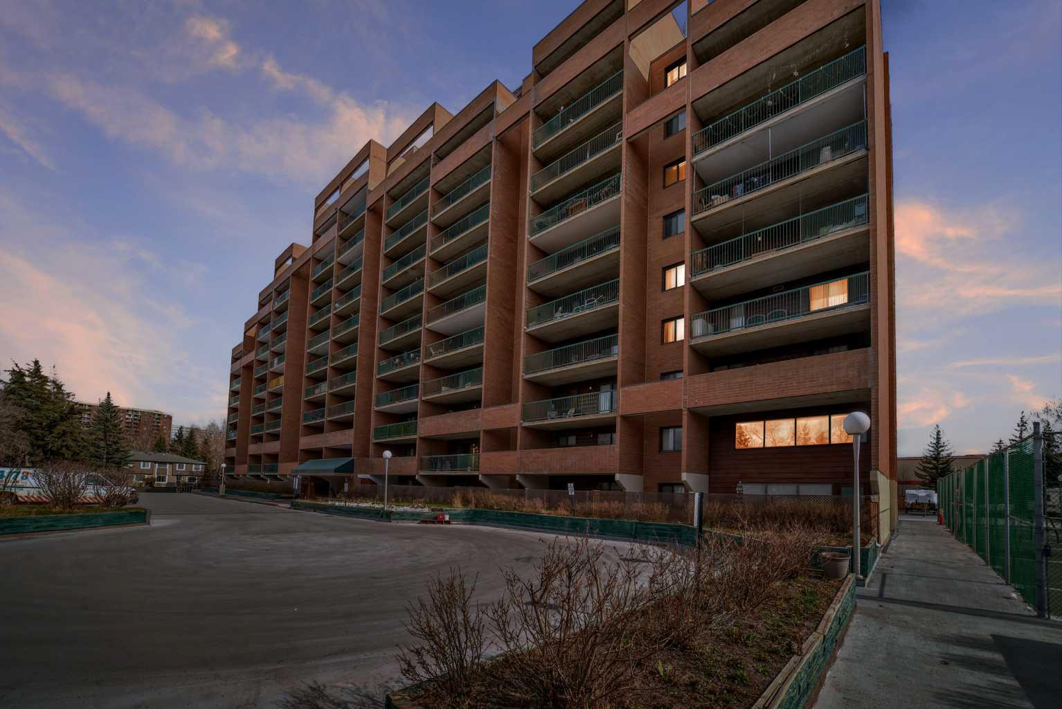 5204 Dalton Drive Nw Unit 309, Calgary, AB T3A 3H1