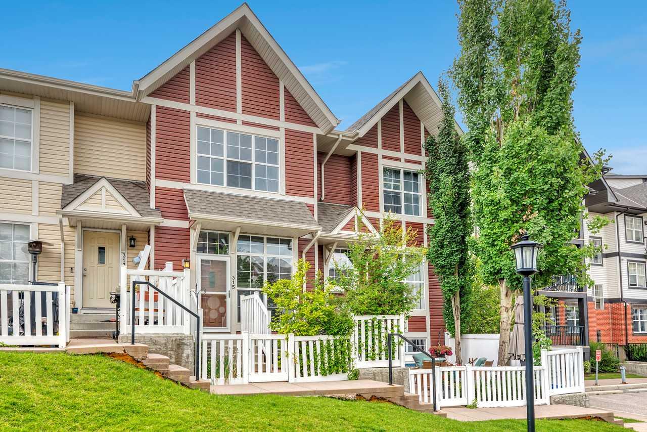 315 New Brighton Villas SE, Calgary, AB T2Z 0T6