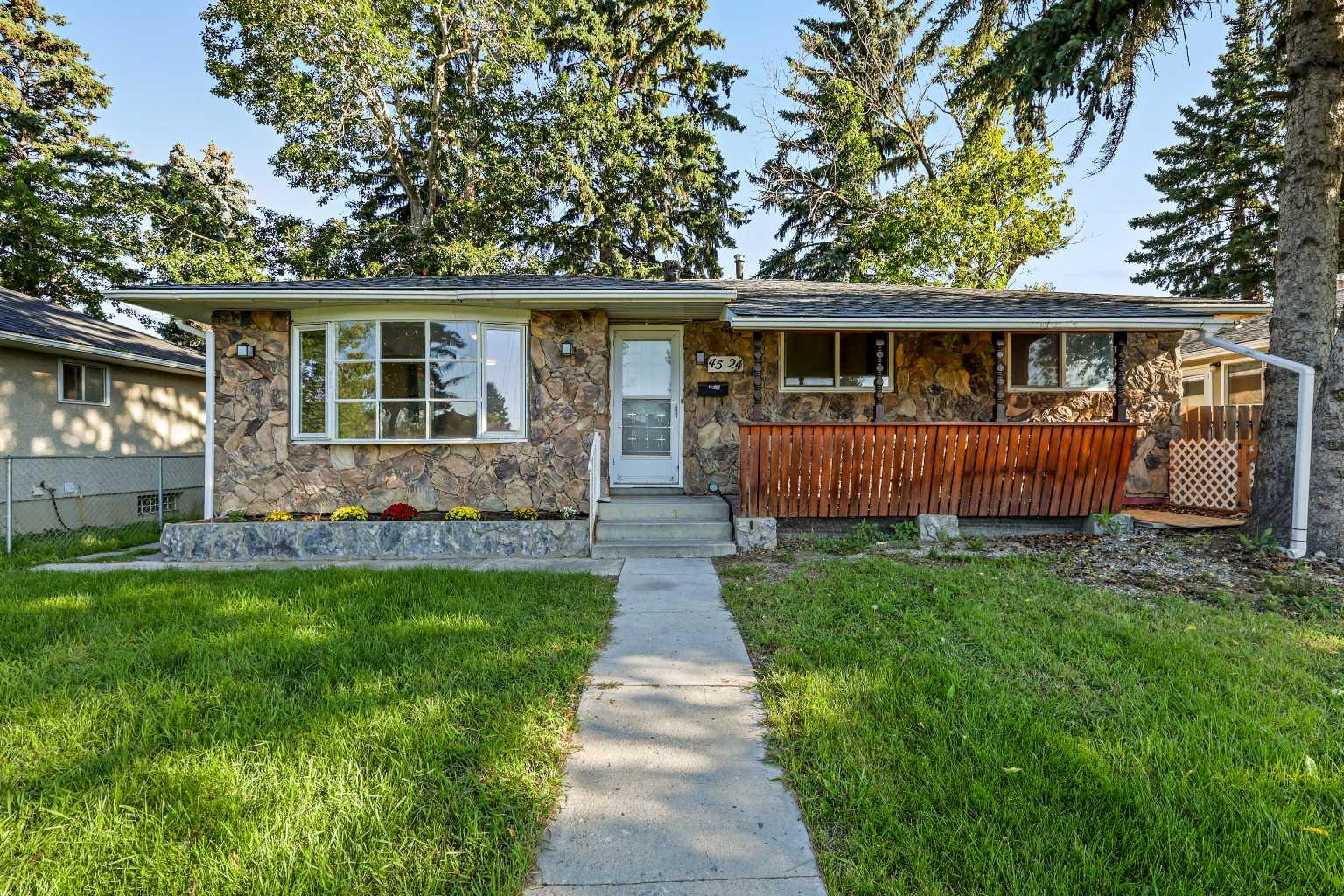 4524 Fordham Cres SE, Calgary, AB T2A 2A3