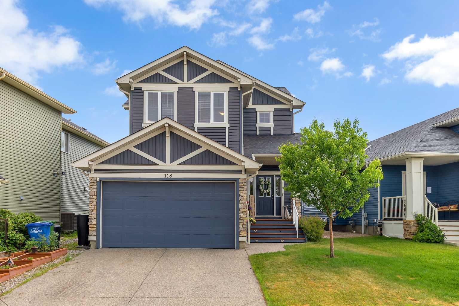 118 Ravenscroft Grn SE, Airdrie, AB T4A 0H1