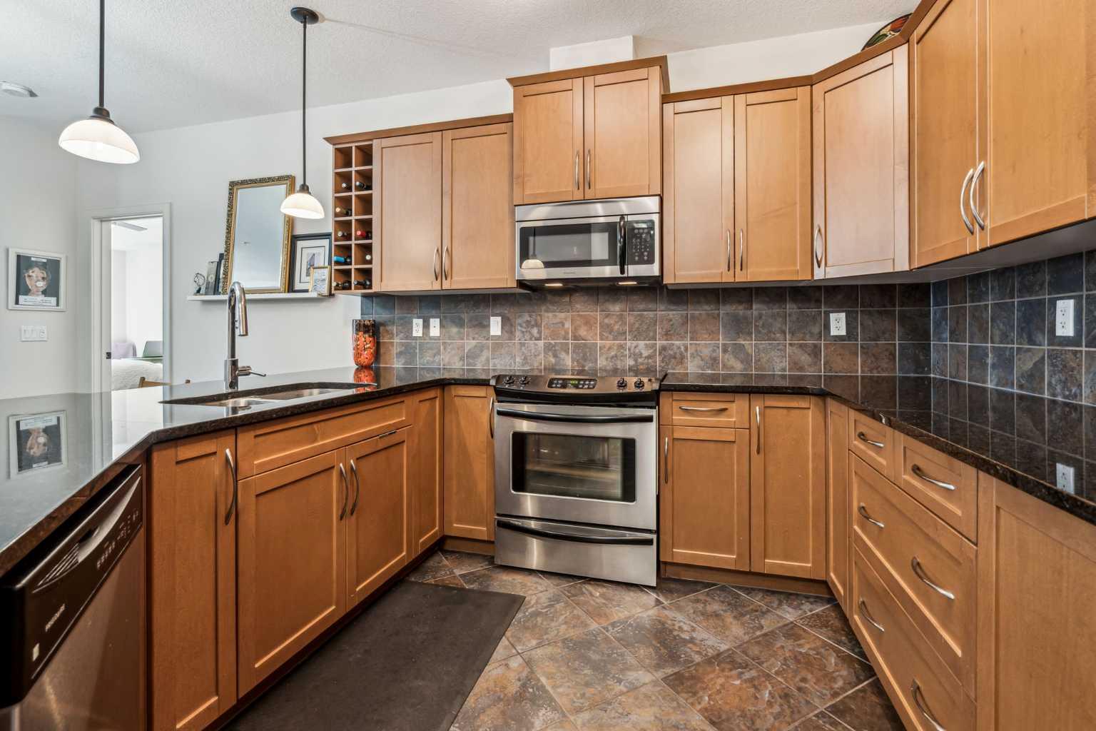 35 Aspenmont Heights Sw Unit 243, Calgary, AB T3H 0E5