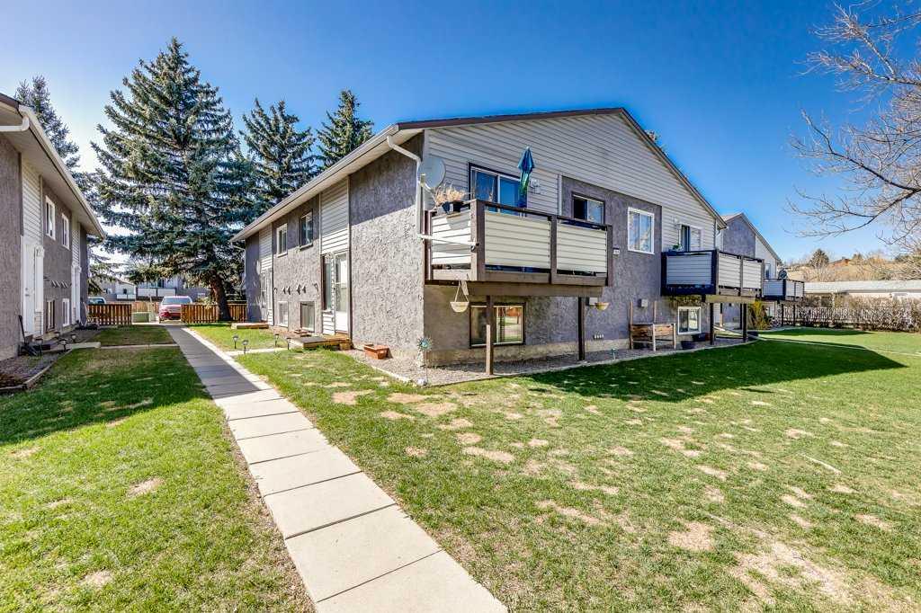 109 Stanley Avenue #unit a, Okotoks, AB T1S 1H8
