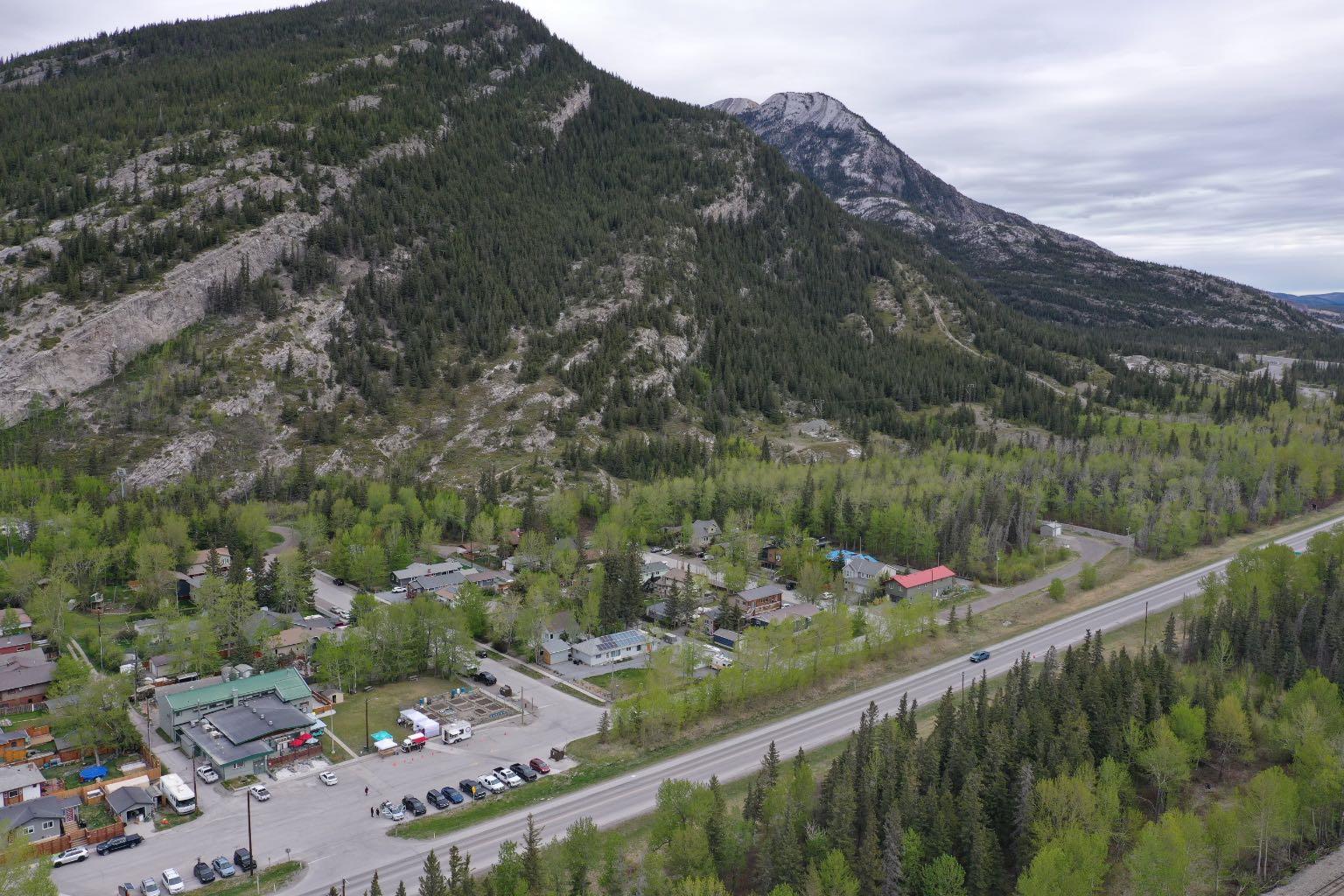 21 Exshaw Mountain Gtwy, Exshaw, AB T0L 2C0