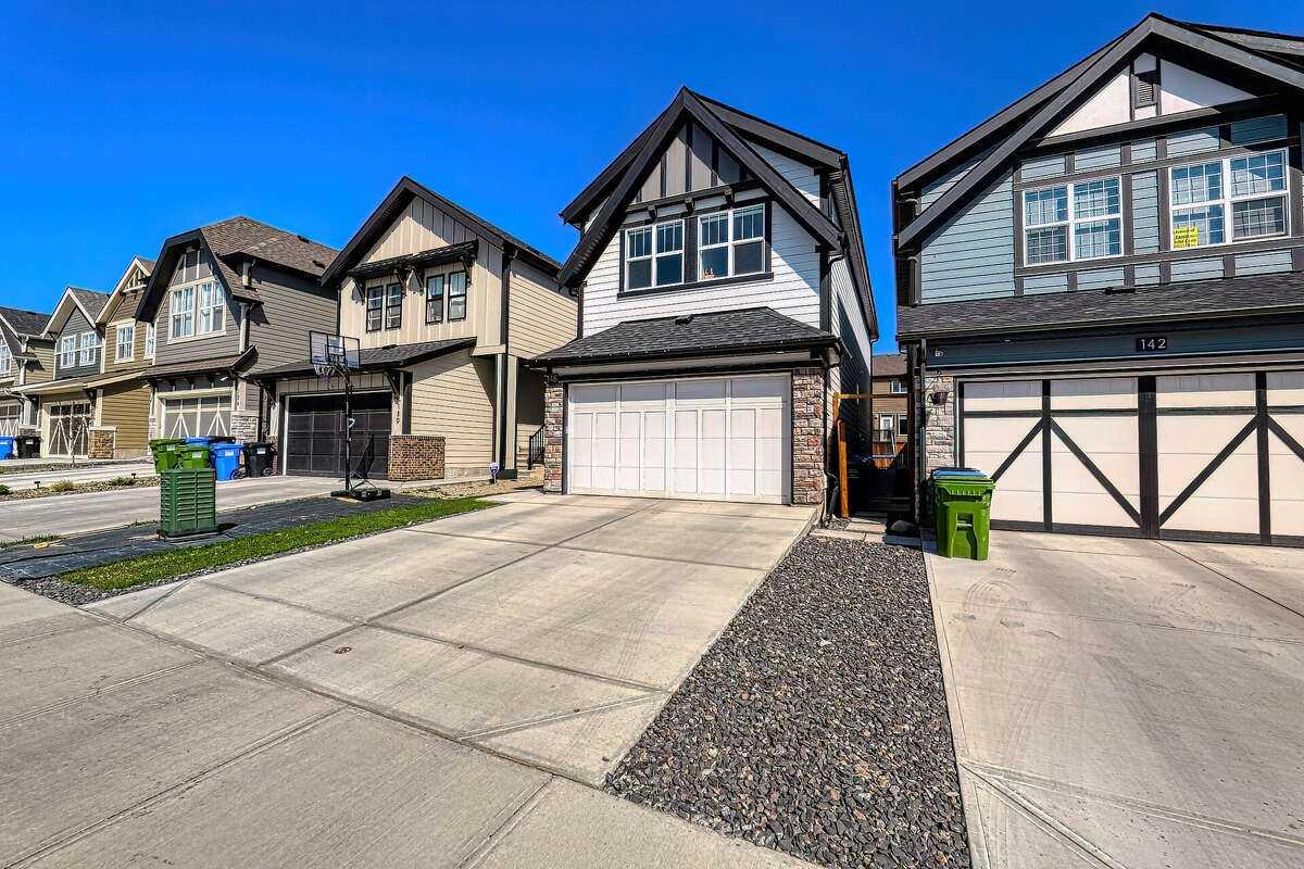 146 Arbour Lake Rise NW, Calgary, AB T3G 0G9