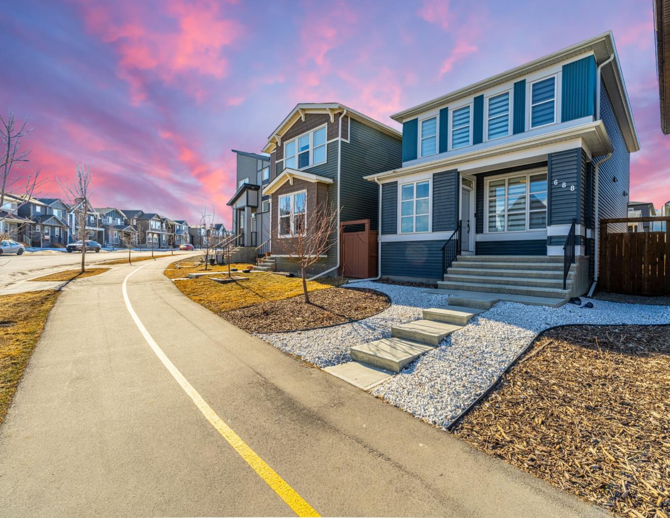 688 Livingston Way NE, Calgary, AB T3P 1N8