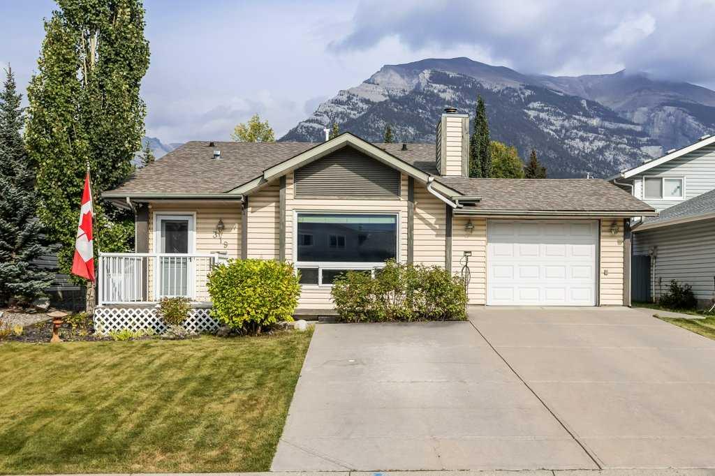 319 Hoodoo Cres, Canmore, AB T1W 1A8