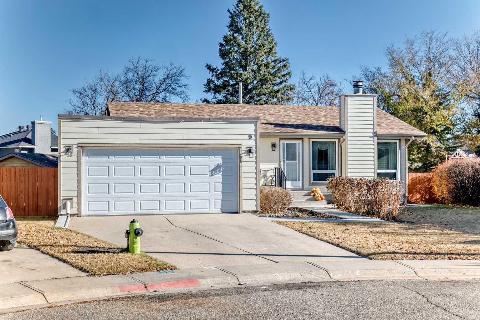 9 Maple Pl, Strathmore, AB T1P 1G5