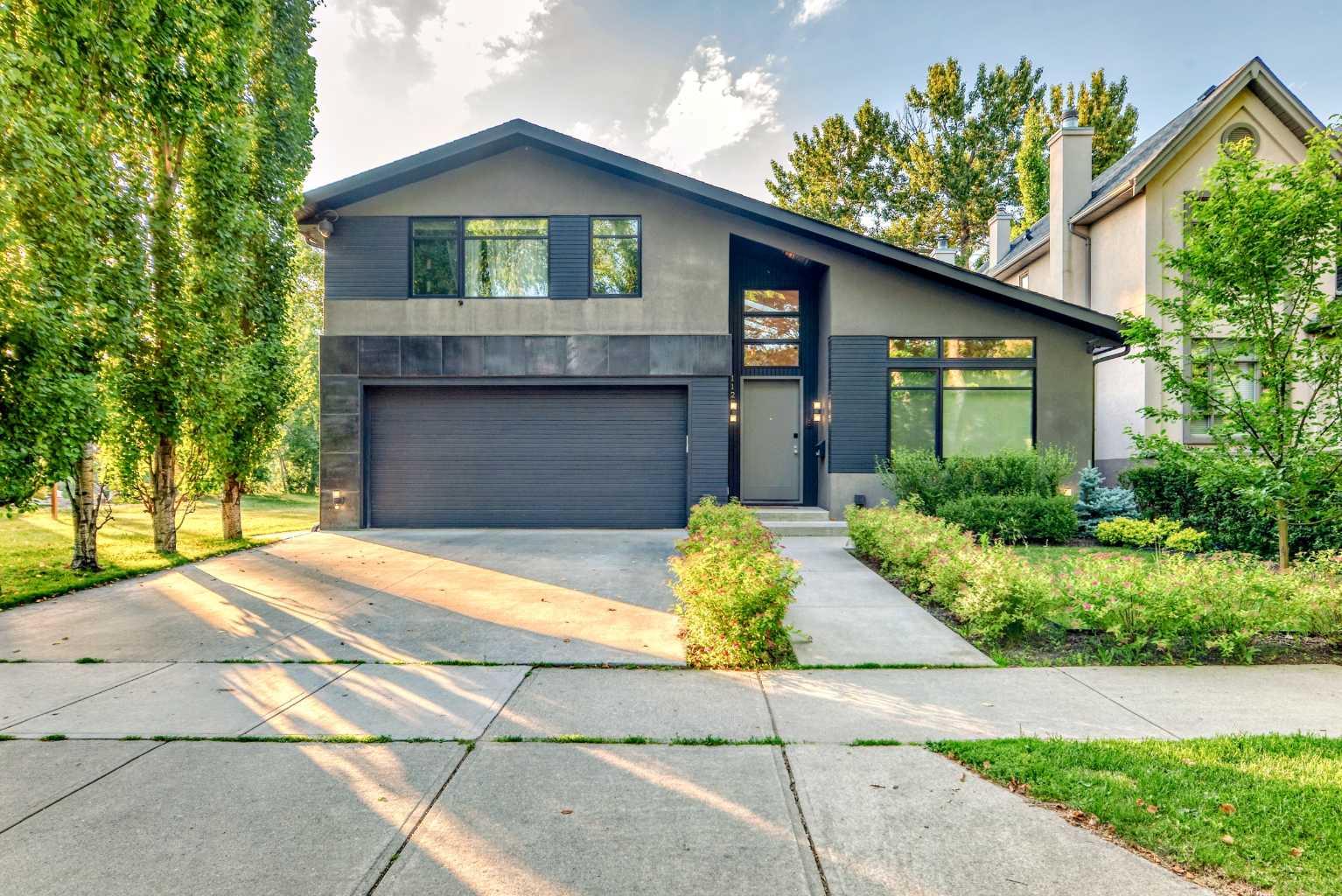 1128 Riverdale Ave SW, Calgary, AB T2S 0Y8