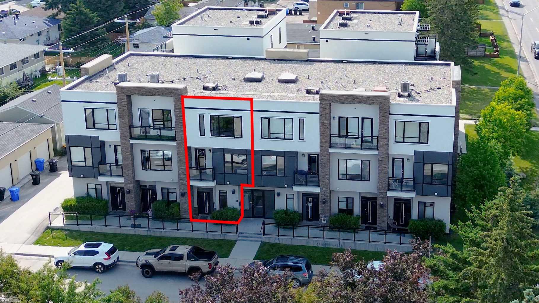 15 Rosscarrock Gate Sw Unit 109, Calgary, AB T3C 1E6