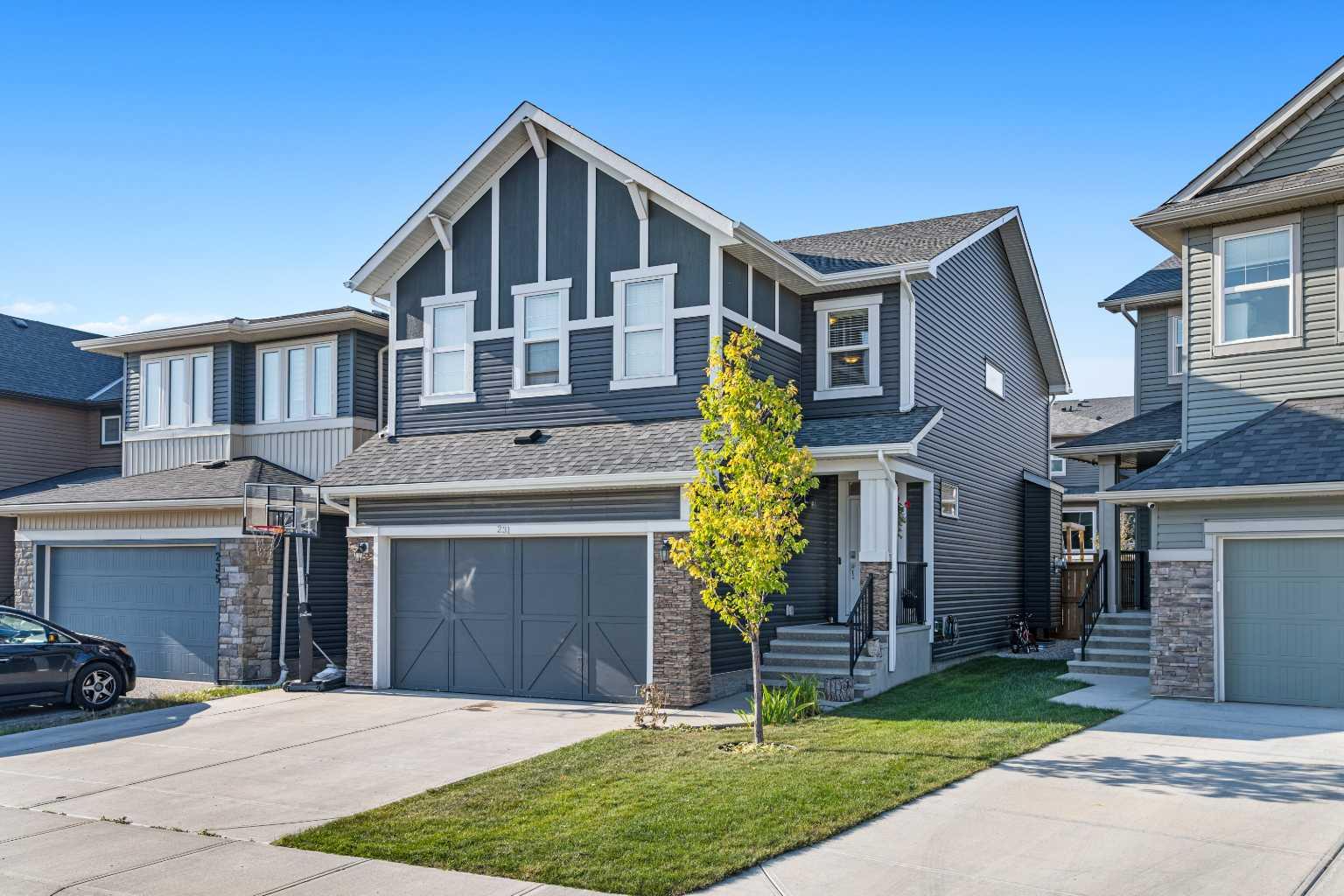 231 Evansglen Cir NW, Calgary, AB T3P 0W7