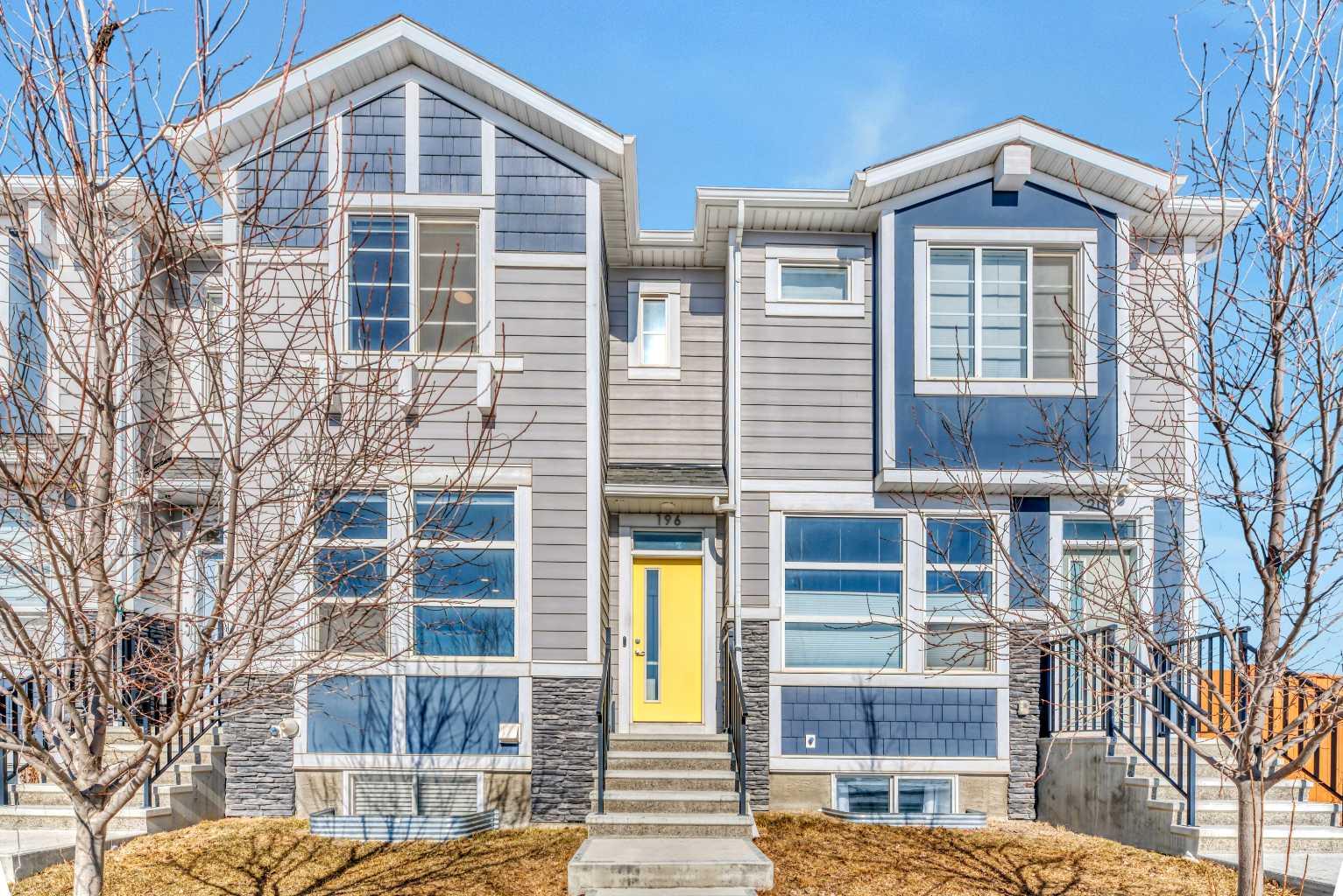 196 Wolf Hollow Park SE, Calgary, AB T2X 4M6