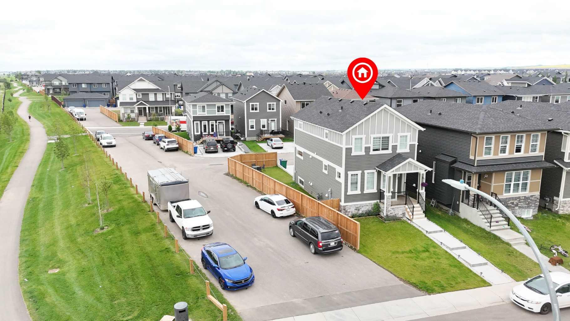 117 Midtown Close SW, Airdrie, AB T4B 5G9