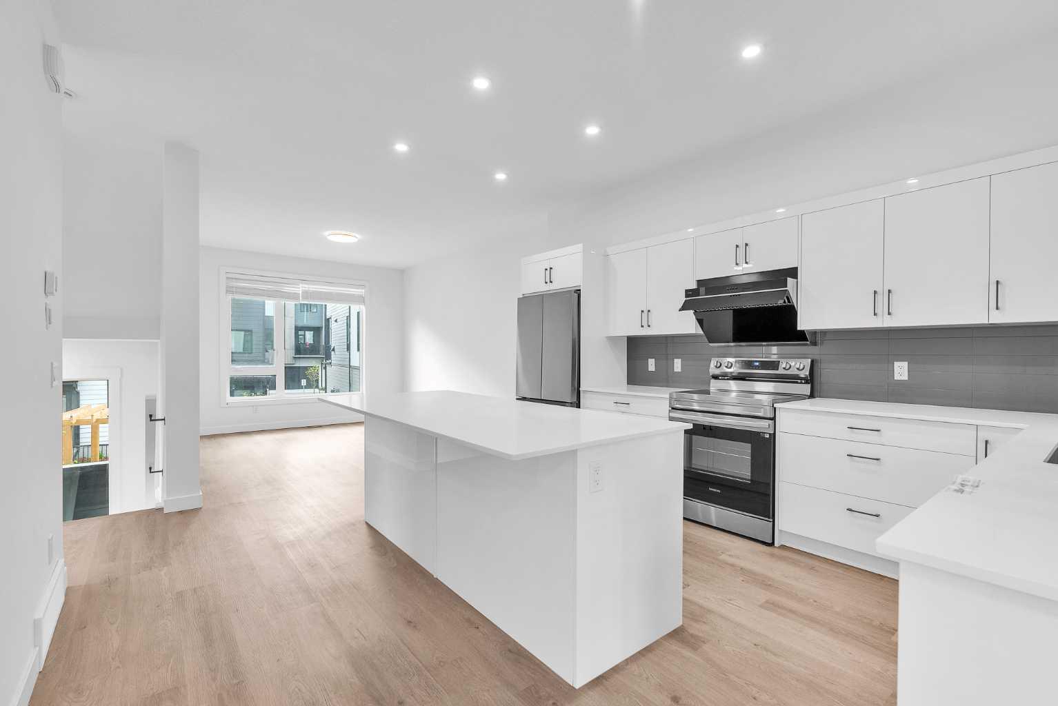 85 Sage Hill Heights Nw Unit 404, Calgary, AB T3R 2E5