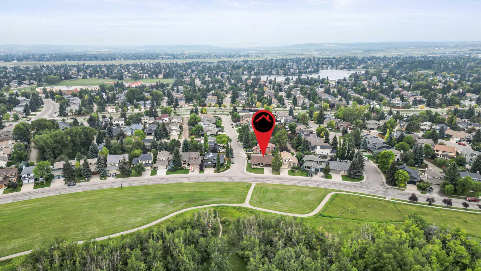 260 Sun Valley Dr SE, Calgary, AB T2X 2T8