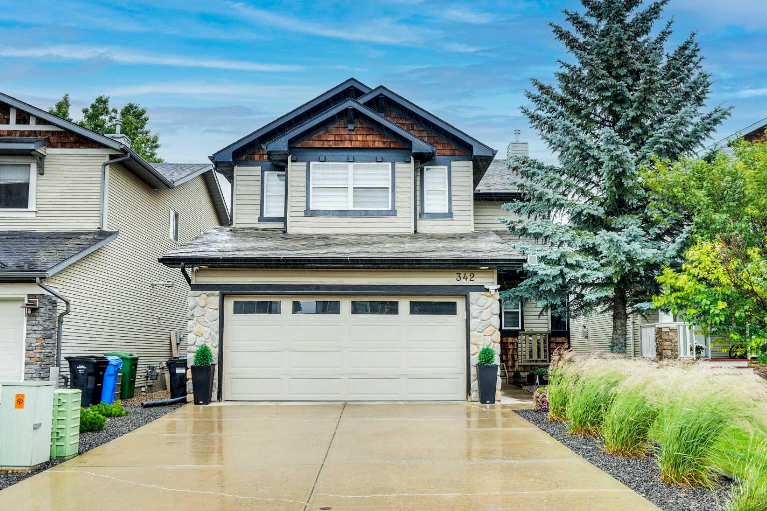 342 Cougar Ridge Dr SW, Calgary, AB T3H 4Z5
