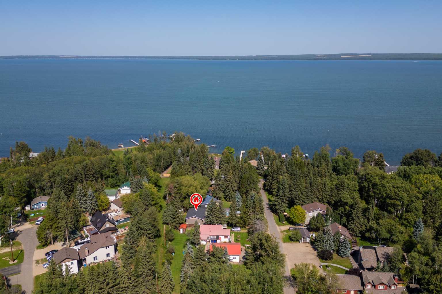 504 5th St, Norris Beach, AB T0C 2V0