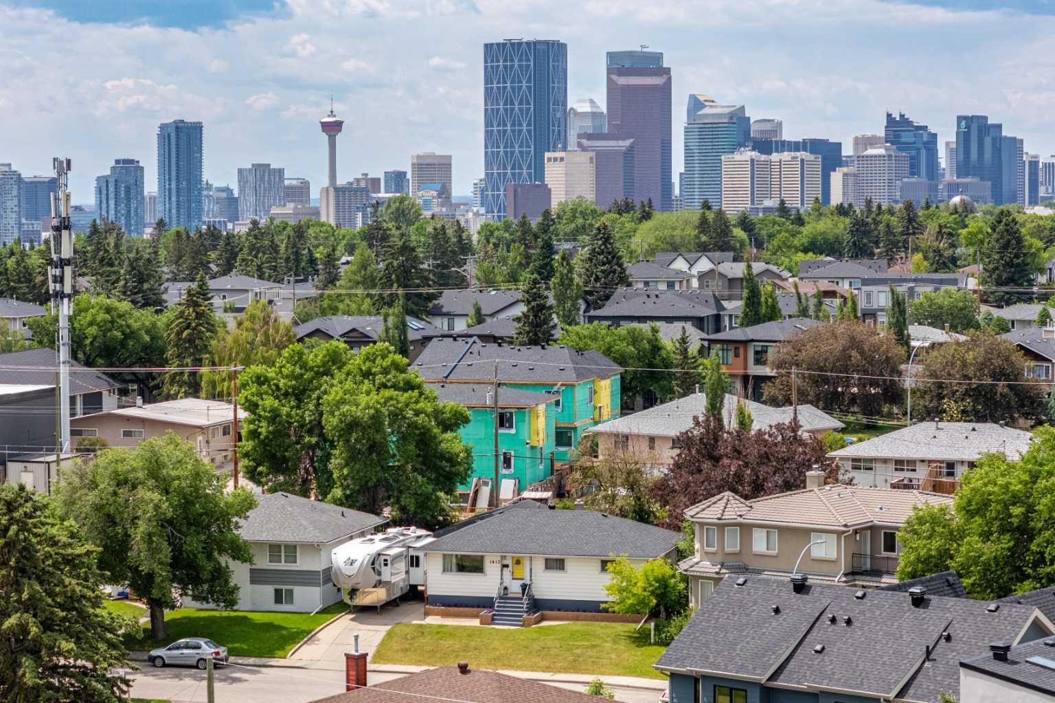 1415 Russell Rd NE, Calgary, AB T2E 5N2