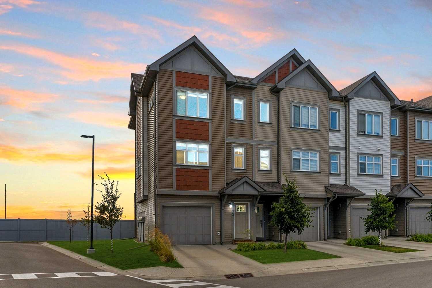 72 Copperstone Common SE, Calgary, AB T2Z 5E4
