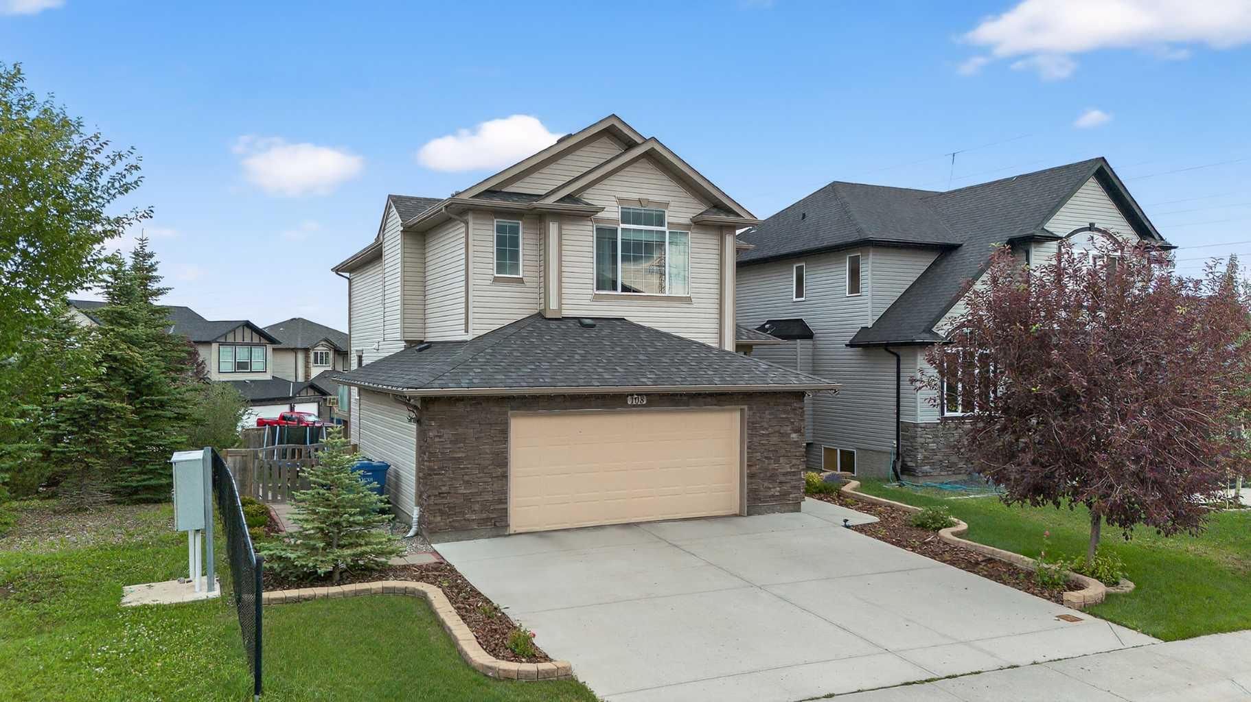 108 Rainbow Falls Row, Chestermere, AB T1X 0N7
