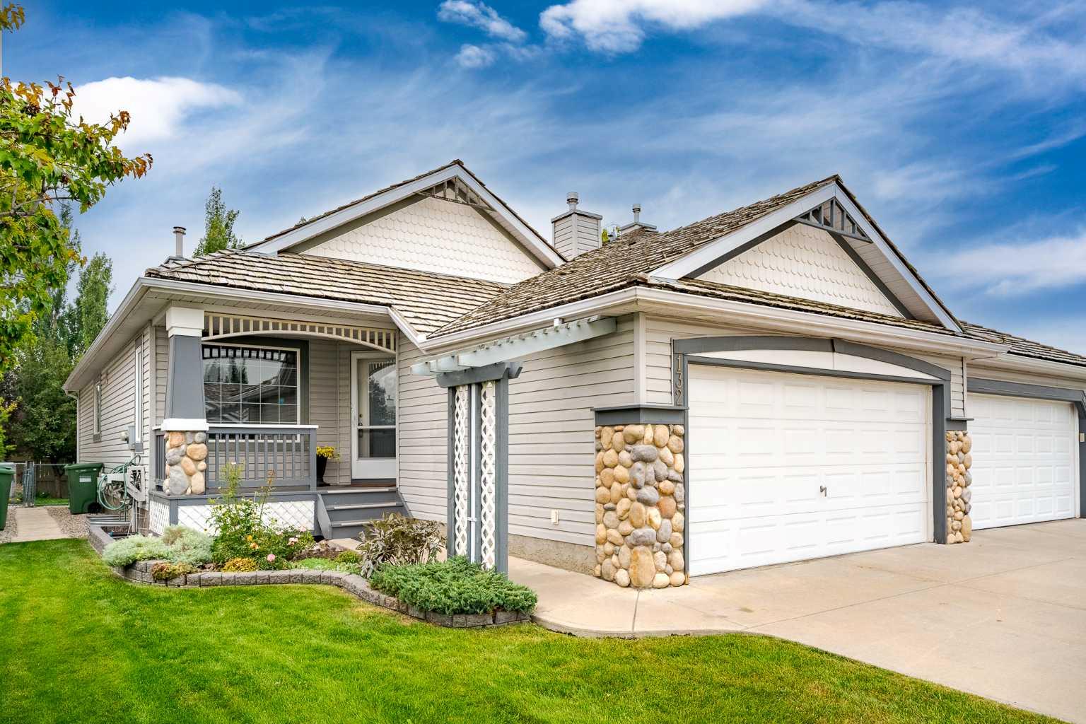 132 Chaparral Villas SE, Calgary, AB T2X 3M8