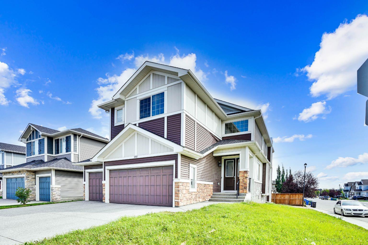 680 Marina Dr, Chestermere, AB T1X 0Y3
