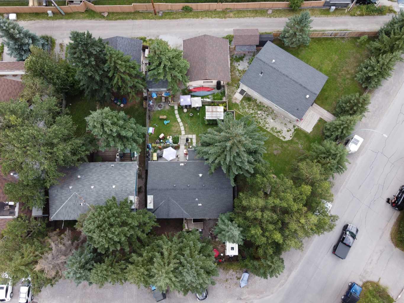 1621 1 Avenue, Canmore, AB T1W 1M7