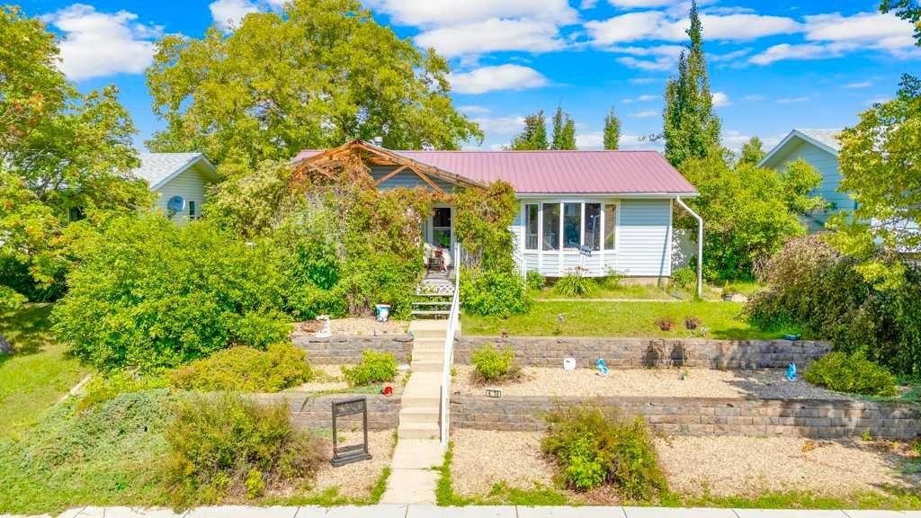 39 Avenueclose Unit 4018 Avenue Close #a, Ponoka, AB T4J 1B1