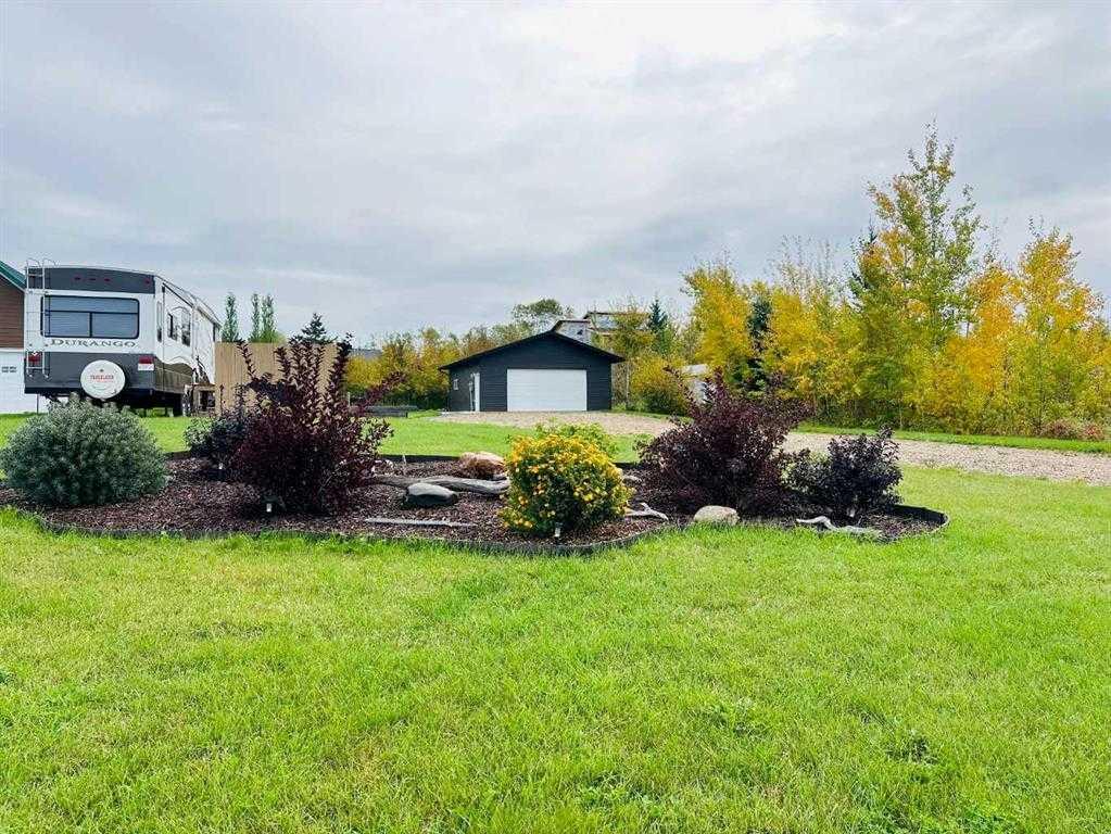 534 Larch St, Lac Des Iles, SK S0M 1A0