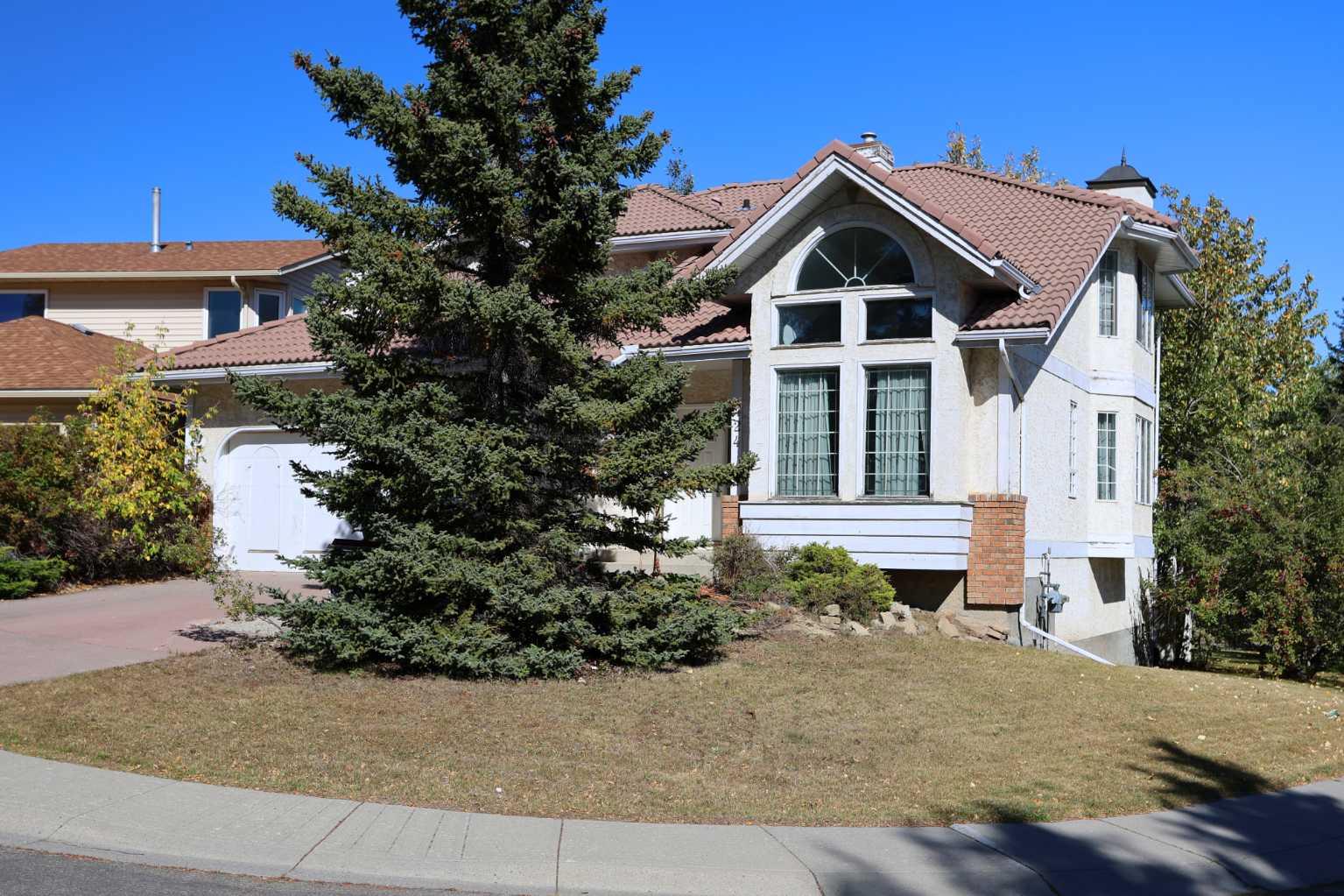 424 Edgebank Pl NW, Calgary, AB T3A 4S3