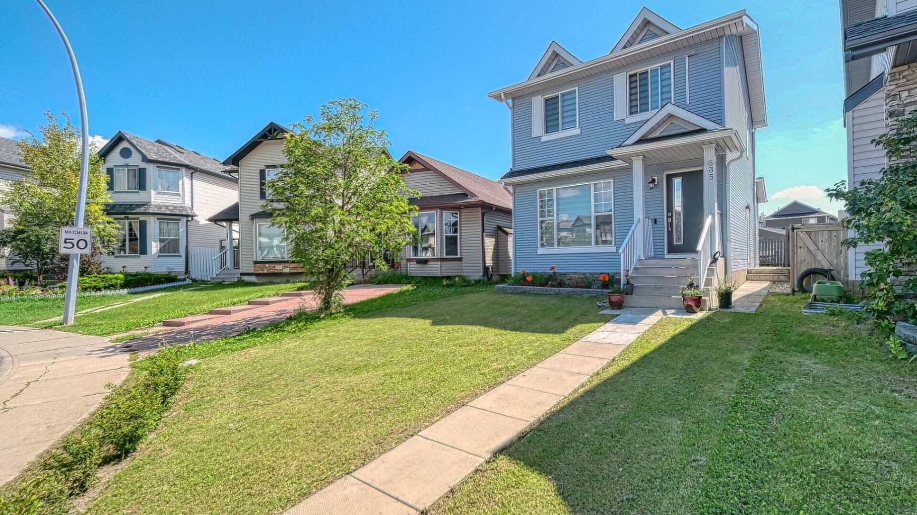 635 Taradale Dr NE, Calgary, AB T3J 4K2
