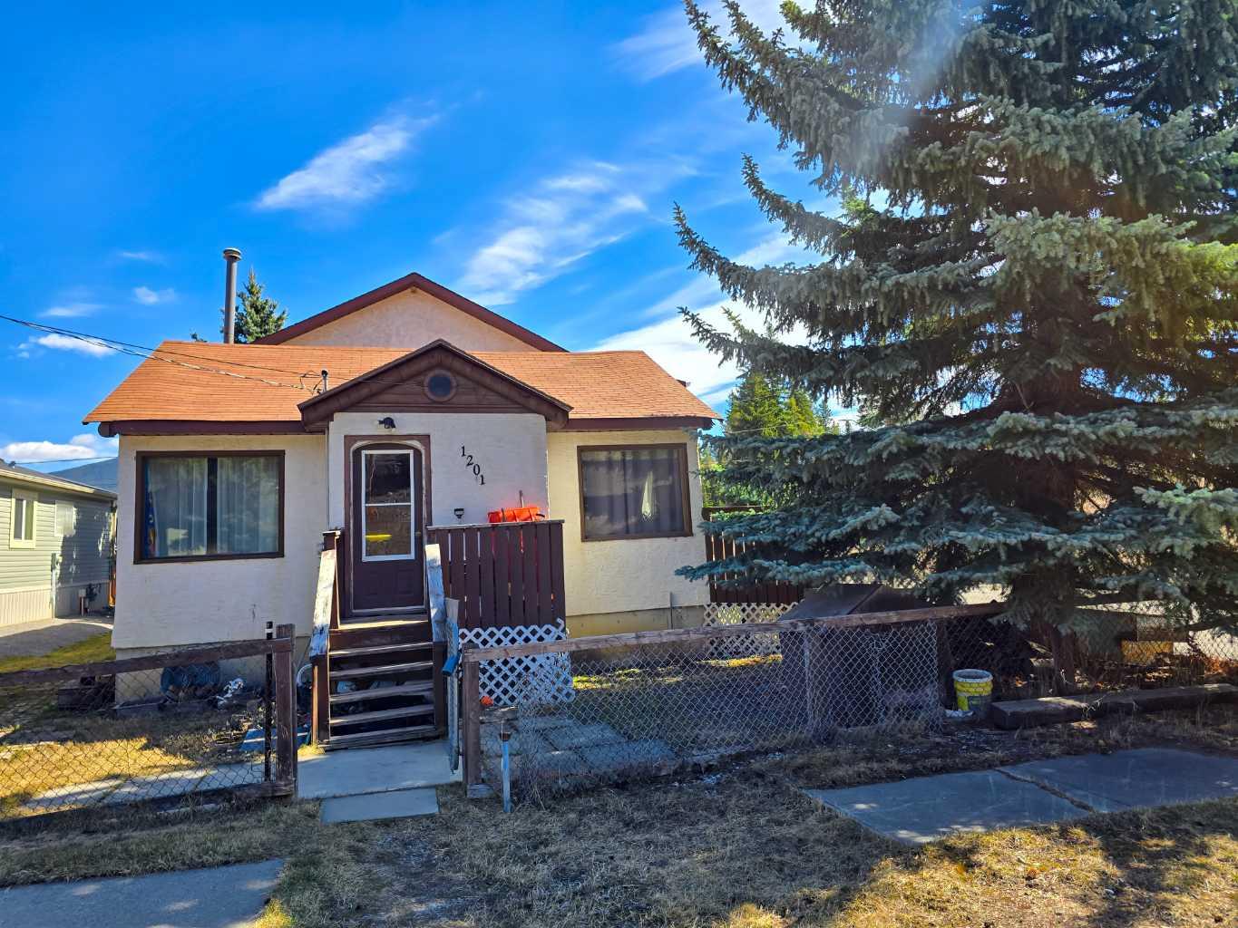 83 Street Unit 1201, Coleman, AB T0K 0M0