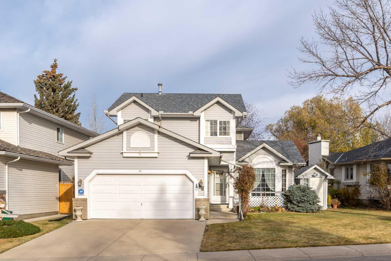 97 Downey Rd, Okotoks, AB T1S 1N9