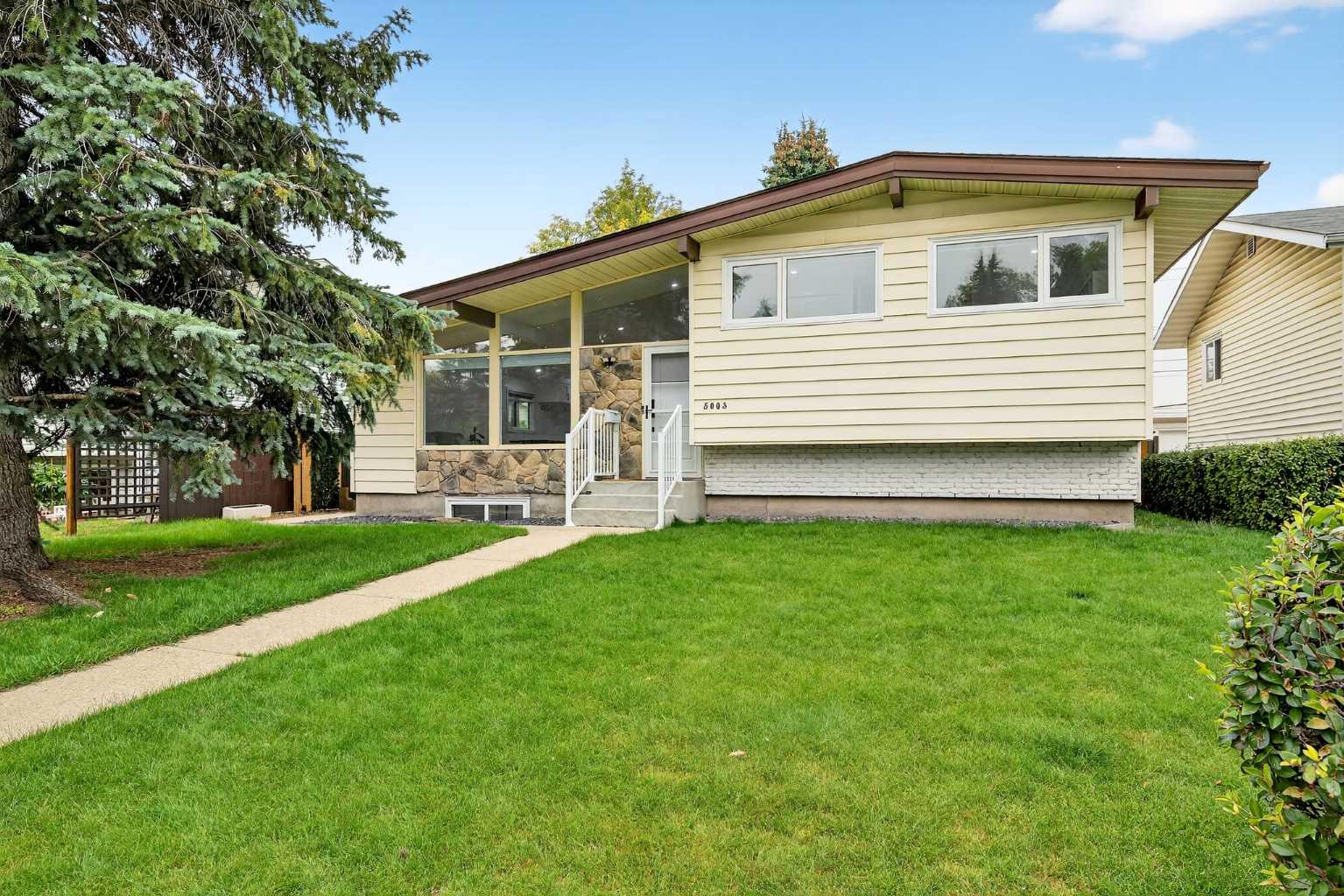 5003 Batchelor Cres NW, Calgary, AB T2L 1S8