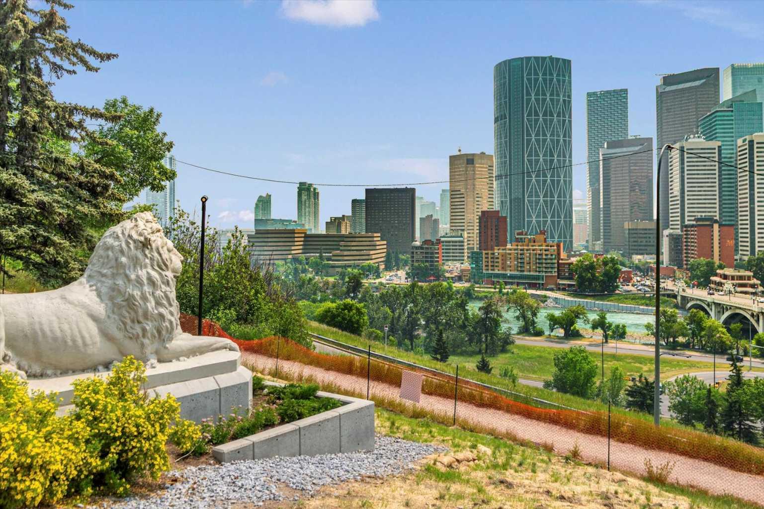 5 Avenue Ne Unit 221, Calgary, AB T2E 0K7