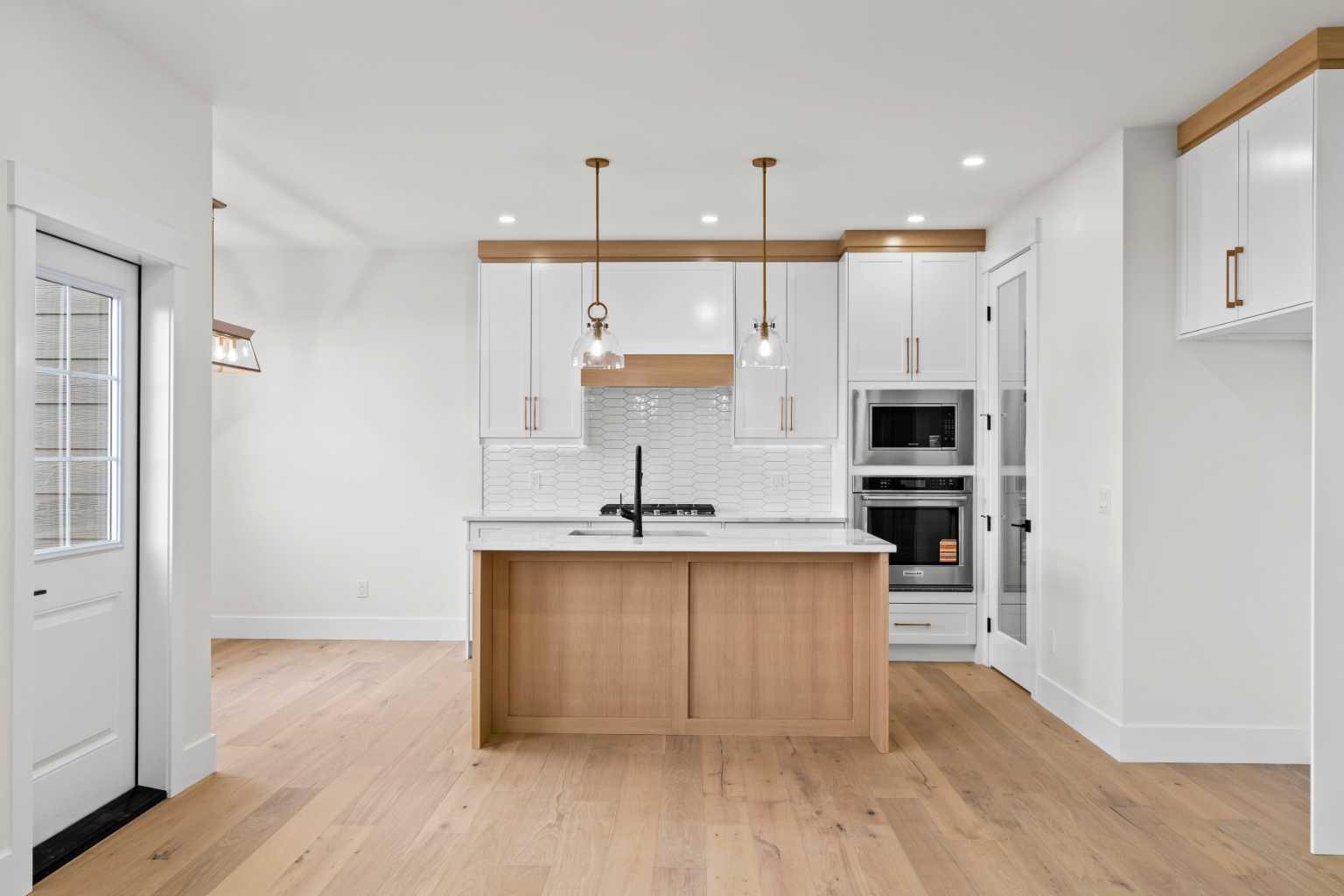 167 Panora Way NW, Calgary, AB T3K 5N6