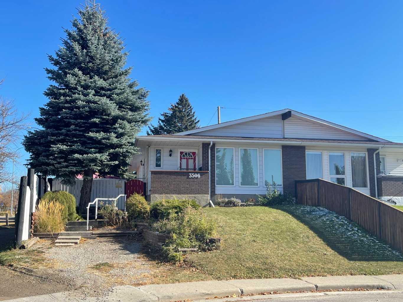 3506 Doverthorn Rd SE, Calgary, AB T2B 2H5
