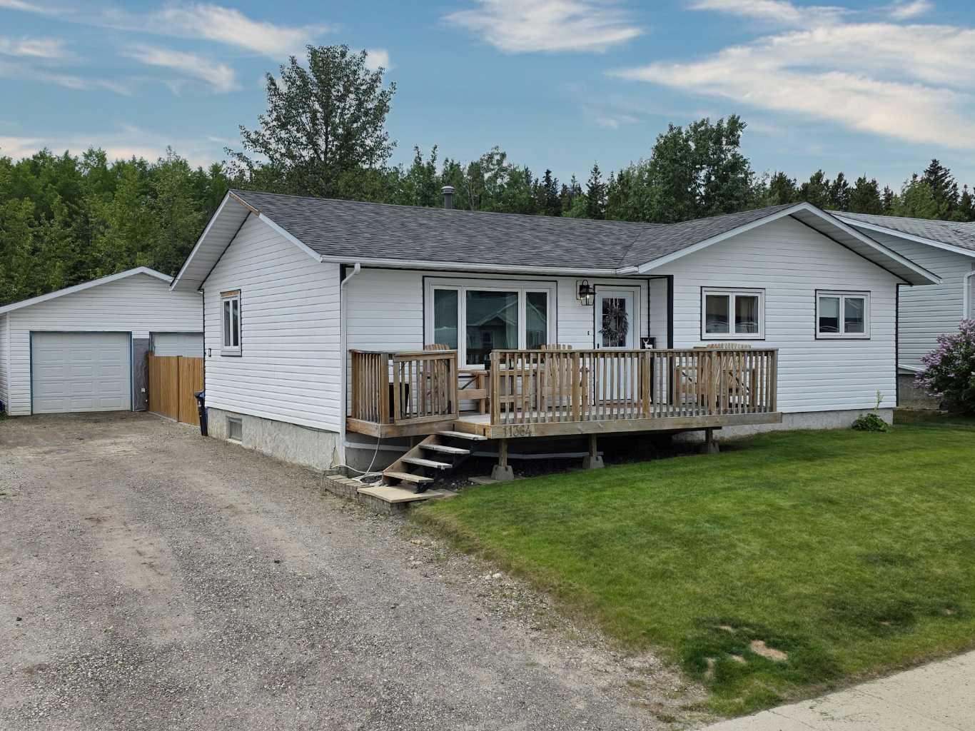 11364 Leonard St, Grande Cache, AB T0E 0Y0